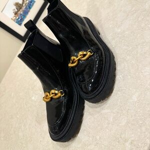 Tory Burch Jesse Lug Sole Boots size 8.5